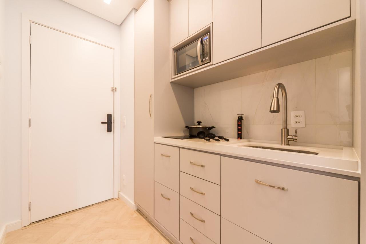 Apartamento Nomah - Aptos Por Temporada Alves Guimaraes 251 *